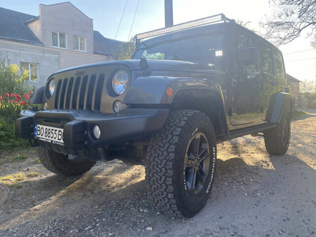 Сірий Джип Wrangler, об'ємом двигуна 3.6 л та пробігом 70 тис. км за 30800 $, фото 29 на Automoto.ua