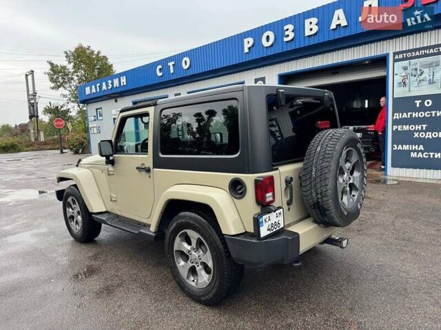 Серый Джип Вранглер, объемом двигателя 3.6 л и пробегом 170 тыс. км за 28000 $, фото 3 на Automoto.ua