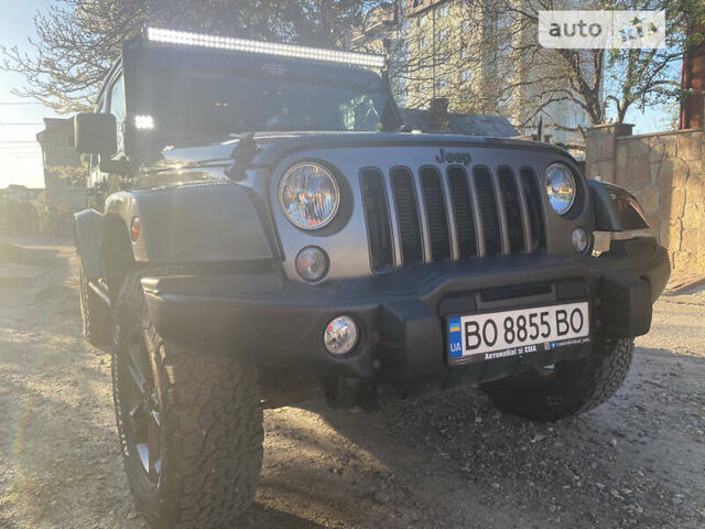 Сірий Джип Wrangler, об'ємом двигуна 3.6 л та пробігом 70 тис. км за 30800 $, фото 27 на Automoto.ua