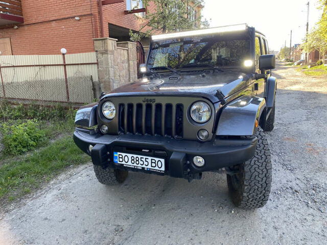 Сірий Джип Wrangler, об'ємом двигуна 3.6 л та пробігом 70 тис. км за 30800 $, фото 26 на Automoto.ua