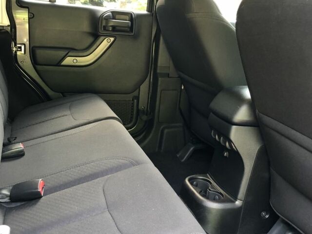 Сірий Джип Wrangler, об'ємом двигуна 3.6 л та пробігом 52 тис. км за 29999 $, фото 4 на Automoto.ua