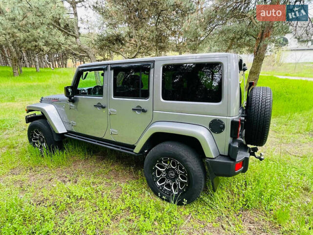 Сірий Джип Wrangler, об'ємом двигуна 3.6 л та пробігом 65 тис. км за 39000 $, фото 25 на Automoto.ua