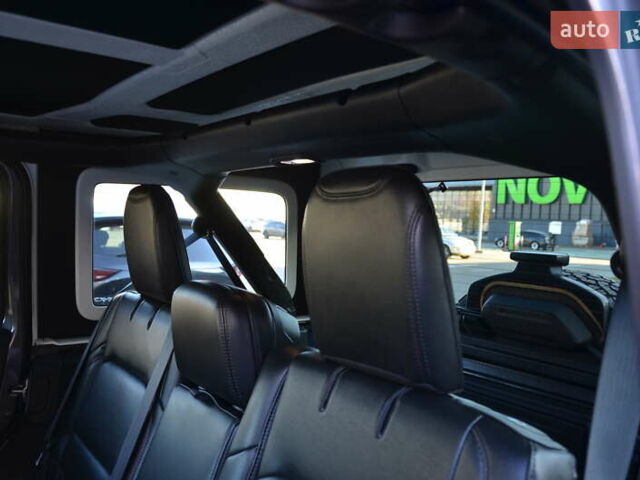 Серый Джип Вранглер, объемом двигателя 2 л и пробегом 50 тыс. км за 37999 $, фото 40 на Automoto.ua