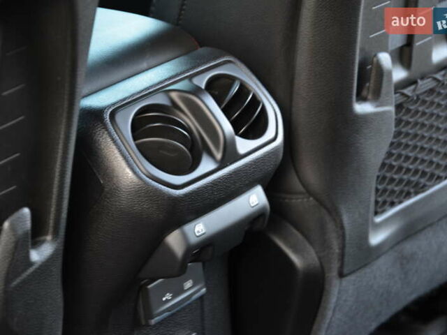 Серый Джип Вранглер, объемом двигателя 2 л и пробегом 50 тыс. км за 37999 $, фото 47 на Automoto.ua