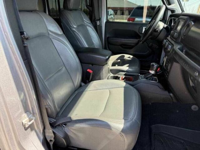 Джип Вранглер 2018 в Львове на Automoto.ua Серый Джип Вранглер, объемом двигателя 3.6 л и пробегом 97 тыс. км за 8500 $, фото 12 на Automoto.ua