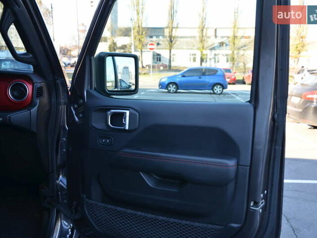 Серый Джип Вранглер, объемом двигателя 2 л и пробегом 50 тыс. км за 37999 $, фото 48 на Automoto.ua