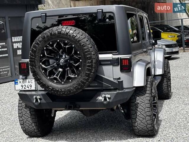 Сірий Джип Wrangler, об'ємом двигуна 3.6 л та пробігом 140 тис. км за 29999 $, фото 9 на Automoto.ua