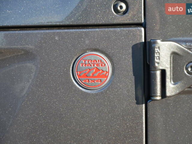 Серый Джип Вранглер, объемом двигателя 2 л и пробегом 50 тыс. км за 37999 $, фото 14 на Automoto.ua