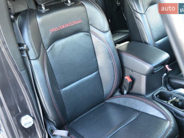 Серый Джип Вранглер, объемом двигателя 2 л и пробегом 50 тыс. км за 37999 $, фото 50 на Automoto.ua