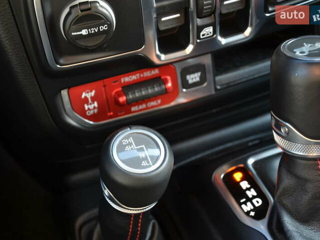 Серый Джип Вранглер, объемом двигателя 2 л и пробегом 50 тыс. км за 37999 $, фото 53 на Automoto.ua