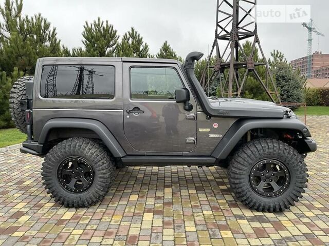 Сірий Джип Wrangler, об'ємом двигуна 2.8 л та пробігом 17 тис. км за 26700 $, фото 2 на Automoto.ua
