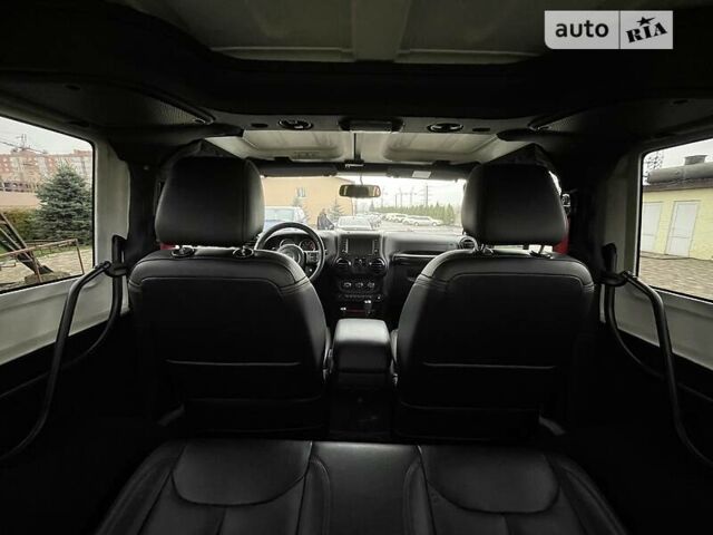 Сірий Джип Wrangler, об'ємом двигуна 2.8 л та пробігом 17 тис. км за 26700 $, фото 10 на Automoto.ua