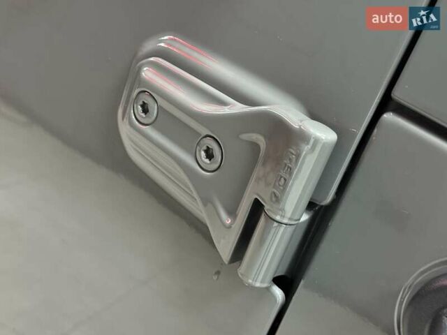 Сірий Джип Wrangler, об'ємом двигуна 3.6 л та пробігом 36 тис. км за 32500 $, фото 20 на Automoto.ua