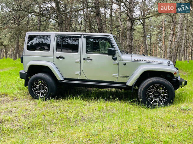 Сірий Джип Wrangler, об'ємом двигуна 3.6 л та пробігом 65 тис. км за 39000 $, фото 8 на Automoto.ua