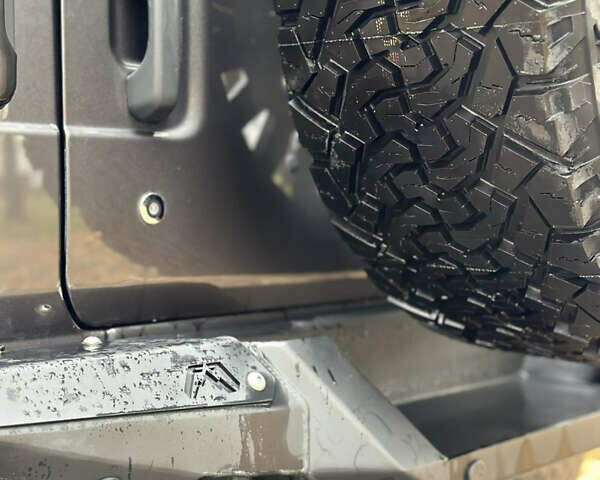 Джип Wrangler 2019 у Софіївська Борщагівка на Automoto.ua Сірий Джип Wrangler, об'ємом двигуна 2 л та пробігом 82 тис. км за 35999 $, фото 8 на Automoto.ua