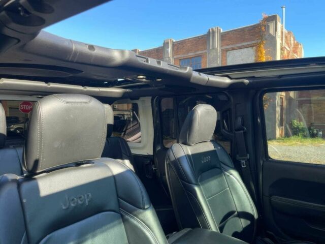 Сірий Джип Wrangler, об'ємом двигуна 3.6 л та пробігом 31 тис. км за 6800 $, фото 12 на Automoto.ua