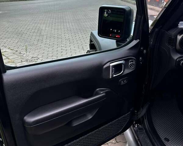 Сірий Джип Wrangler, об'ємом двигуна 2 л та пробігом 28 тис. км за 32000 $, фото 16 на Automoto.ua