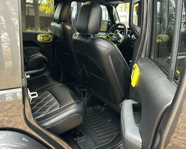 Джип Wrangler 2019 у Софіївська Борщагівка на Automoto.ua Сірий Джип Wrangler, об'ємом двигуна 2 л та пробігом 82 тис. км за 35999 $, фото 25 на Automoto.ua
