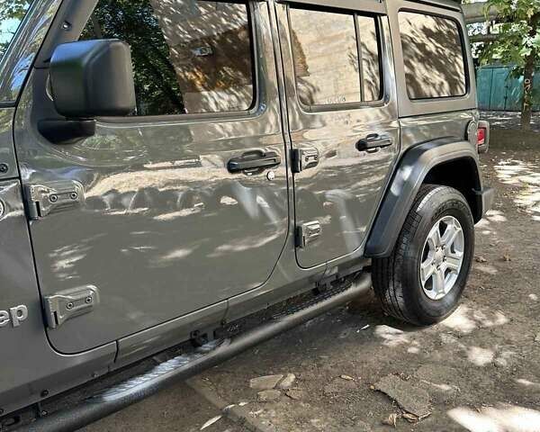 Джип Вранглер 2019 в Одессе на Automoto.ua Серый Джип Вранглер, объемом двигателя 3.6 л и пробегом 55 тыс. км за 39999 $, фото 7 на Automoto.ua