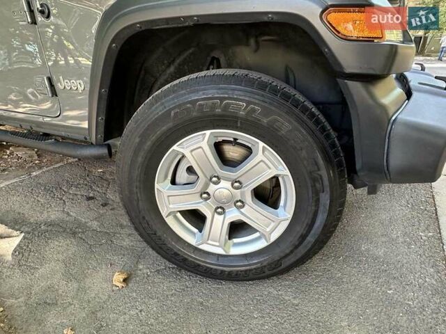 Джип Вранглер 2019 в Одессе на Automoto.ua Серый Джип Вранглер, объемом двигателя 3.6 л и пробегом 55 тыс. км за 39999 $, фото 14 на Automoto.ua