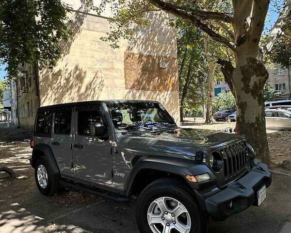 Джип Вранглер 2019 в Одессе на Automoto.ua Серый Джип Вранглер, объемом двигателя 3.6 л и пробегом 55 тыс. км за 39999 $, фото 12 на Automoto.ua