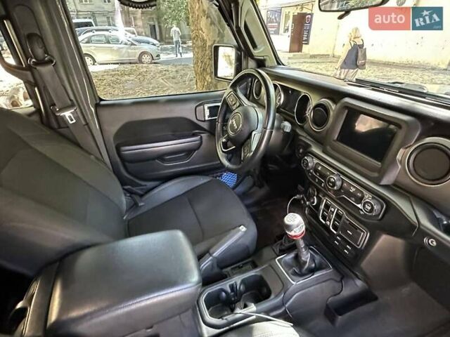 Джип Вранглер 2019 в Одессе на Automoto.ua Серый Джип Вранглер, объемом двигателя 3.6 л и пробегом 55 тыс. км за 39999 $, фото 23 на Automoto.ua