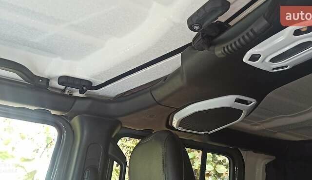 Серый Джип Вранглер, объемом двигателя 2 л и пробегом 89 тыс. км за 33000 $, фото 7 на Automoto.ua