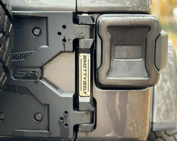 Джип Wrangler 2019 у Софіївська Борщагівка на Automoto.ua Сірий Джип Wrangler, об'ємом двигуна 2 л та пробігом 82 тис. км за 35999 $, фото 7 на Automoto.ua