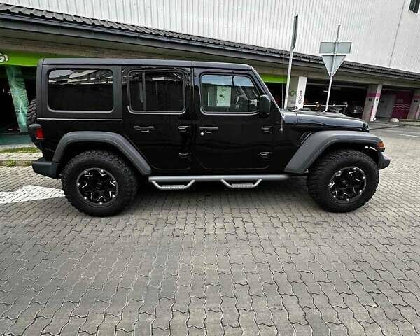 Сірий Джип Wrangler, об'ємом двигуна 2 л та пробігом 28 тис. км за 32000 $, фото 7 на Automoto.ua
