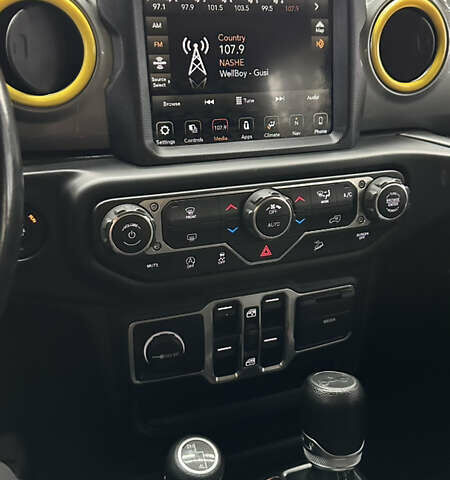 Джип Wrangler 2019 у Софіївська Борщагівка на Automoto.ua Сірий Джип Wrangler, об'ємом двигуна 2 л та пробігом 82 тис. км за 35999 $, фото 31 на Automoto.ua