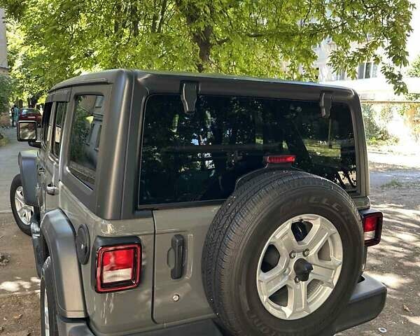 Джип Вранглер 2019 в Одессе на Automoto.ua Серый Джип Вранглер, объемом двигателя 3.6 л и пробегом 55 тыс. км за 39999 $, фото 4 на Automoto.ua