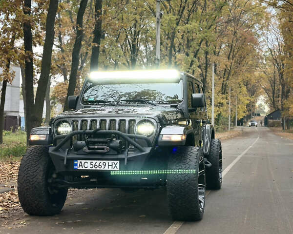 Джип Wrangler 2019 у Софіївська Борщагівка на Automoto.ua Сірий Джип Wrangler, об'ємом двигуна 2 л та пробігом 82 тис. км за 35999 $, фото 17 на Automoto.ua