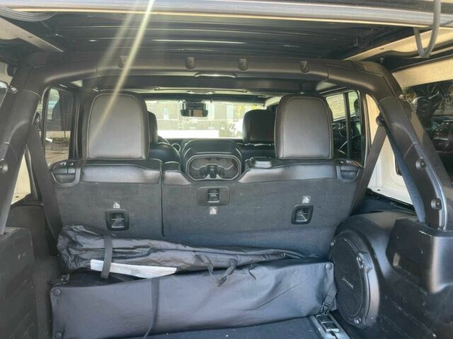 Сірий Джип Wrangler, об'ємом двигуна 3.6 л та пробігом 31 тис. км за 6800 $, фото 17 на Automoto.ua