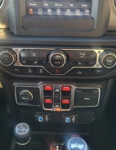 Сірий Джип Wrangler, об'ємом двигуна 2.99 л та пробігом 86 тис. км за 39500 $, фото 20 на Automoto.ua