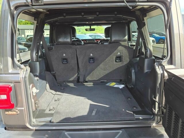 Джип Wrangler 2020 у Житомирі на Automoto.ua Сірий Джип Wrangler, об'ємом двигуна 3.6 л та пробігом 50 тис. км за 41000 $, фото 5 на Automoto.ua