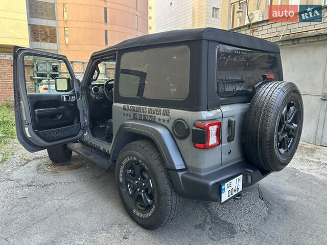 Сірий Джип Wrangler, об'ємом двигуна 3.6 л та пробігом 22 тис. км за 37000 $, фото 4 на Automoto.ua