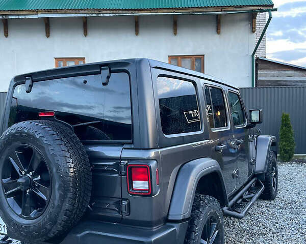 Серый Джип Вранглер, объемом двигателя 2 л и пробегом 103 тыс. км за 34000 $, фото 8 на Automoto.ua