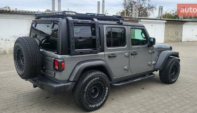 Сірий Джип Wrangler, об'ємом двигуна 2.99 л та пробігом 86 тис. км за 39500 $, фото 8 на Automoto.ua