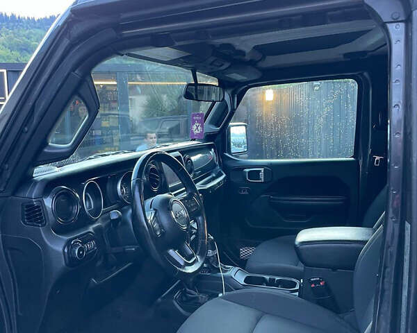 Серый Джип Вранглер, объемом двигателя 2 л и пробегом 103 тыс. км за 34000 $, фото 9 на Automoto.ua