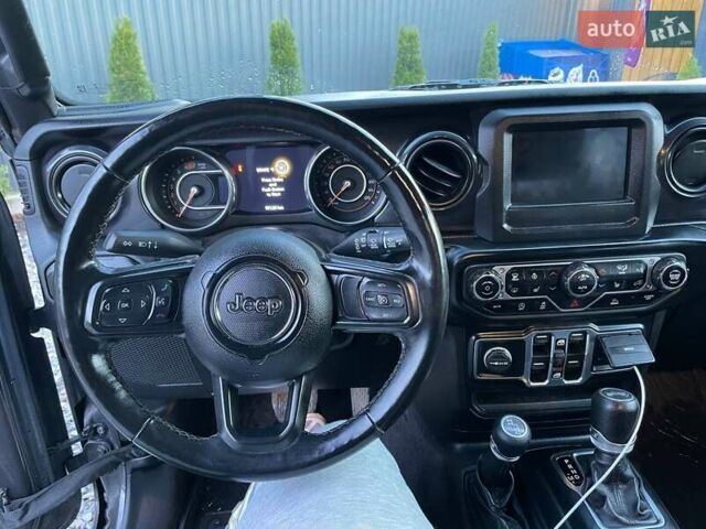 Серый Джип Вранглер, объемом двигателя 2 л и пробегом 103 тыс. км за 34000 $, фото 15 на Automoto.ua