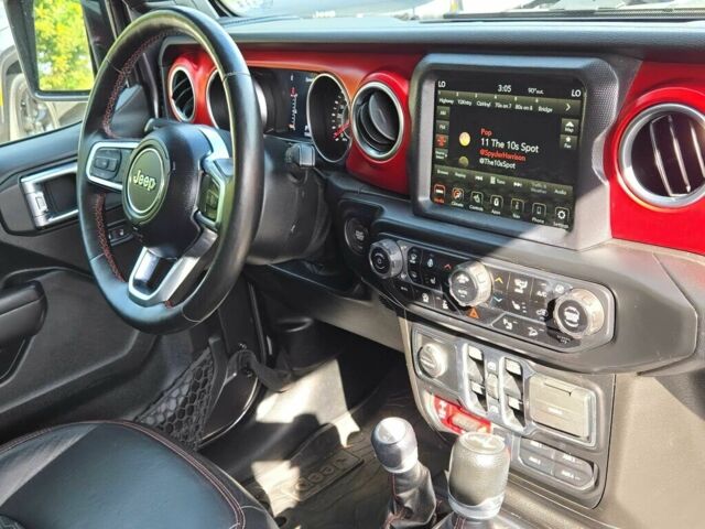 Джип Wrangler 2020 у Житомирі на Automoto.ua Сірий Джип Wrangler, об'ємом двигуна 3.6 л та пробігом 50 тис. км за 41000 $, фото 9 на Automoto.ua