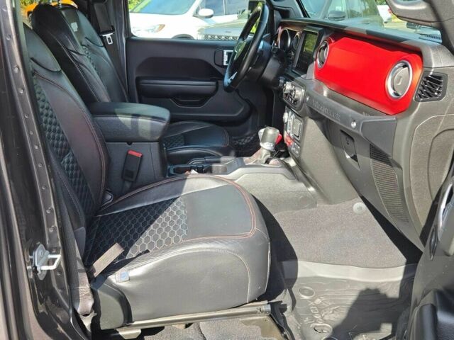 Джип Wrangler 2020 у Житомирі на Automoto.ua Сірий Джип Wrangler, об'ємом двигуна 3.6 л та пробігом 50 тис. км за 41000 $, фото 7 на Automoto.ua