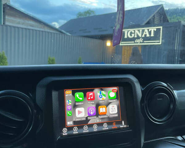 Серый Джип Вранглер, объемом двигателя 2 л и пробегом 103 тыс. км за 34000 $, фото 17 на Automoto.ua