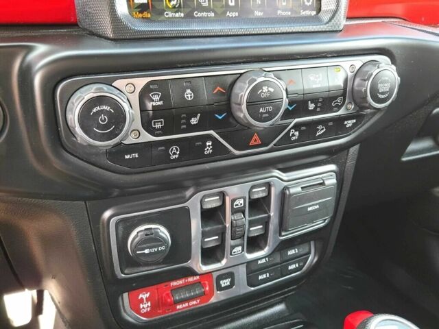 Джип Wrangler 2020 у Житомирі на Automoto.ua Сірий Джип Wrangler, об'ємом двигуна 3.6 л та пробігом 50 тис. км за 41000 $, фото 11 на Automoto.ua