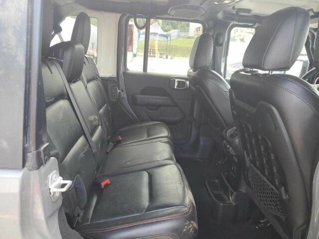 Серый Джип Вранглер, объемом двигателя 3 л и пробегом 88 тыс. км за 16000 $, фото 9 на Automoto.ua