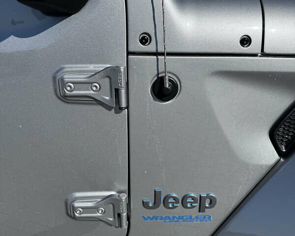 Сірий Джип Wrangler, об'ємом двигуна 2 л та пробігом 72 тис. км за 50000 $, фото 33 на Automoto.ua