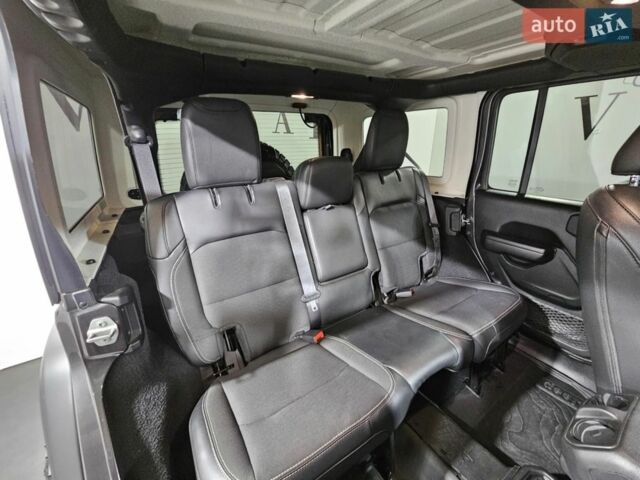 Серый Джип Вранглер, объемом двигателя 3.6 л и пробегом 50 тыс. км за 45000 $, фото 6 на Automoto.ua