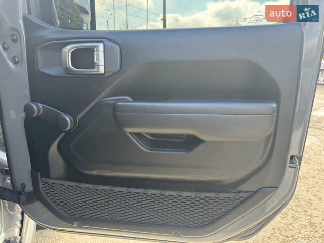 Сірий Джип Wrangler, об'ємом двигуна 3.61 л та пробігом 25 тис. км за 41500 $, фото 11 на Automoto.ua