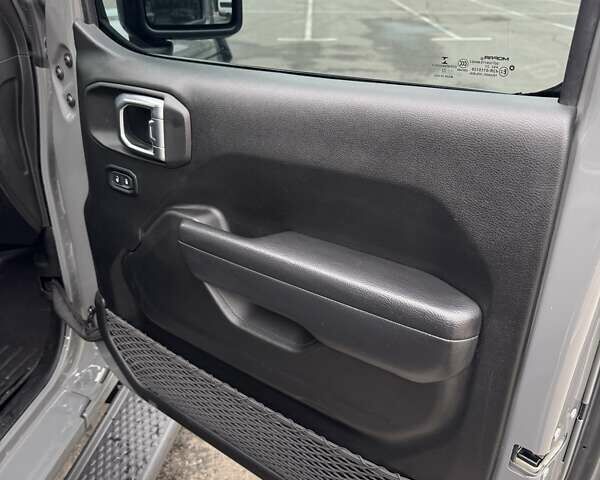 Серый Джип Вранглер, объемом двигателя 3.6 л и пробегом 54 тыс. км за 38500 $, фото 36 на Automoto.ua