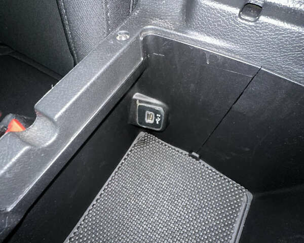 Серый Джип Вранглер, объемом двигателя 2 л и пробегом 78 тыс. км за 30000 $, фото 24 на Automoto.ua